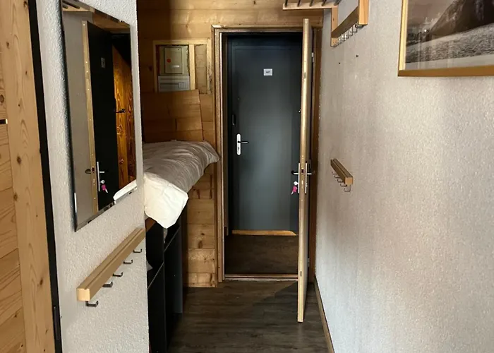 Apartamento - Inout - 4 Beds Flat V-473 *