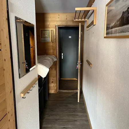 Appartement - Inout - 4 Beds Flat V-473 *